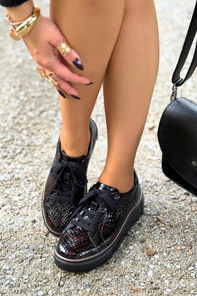 Kožené nazouvací boty na klínku se zipem, černé