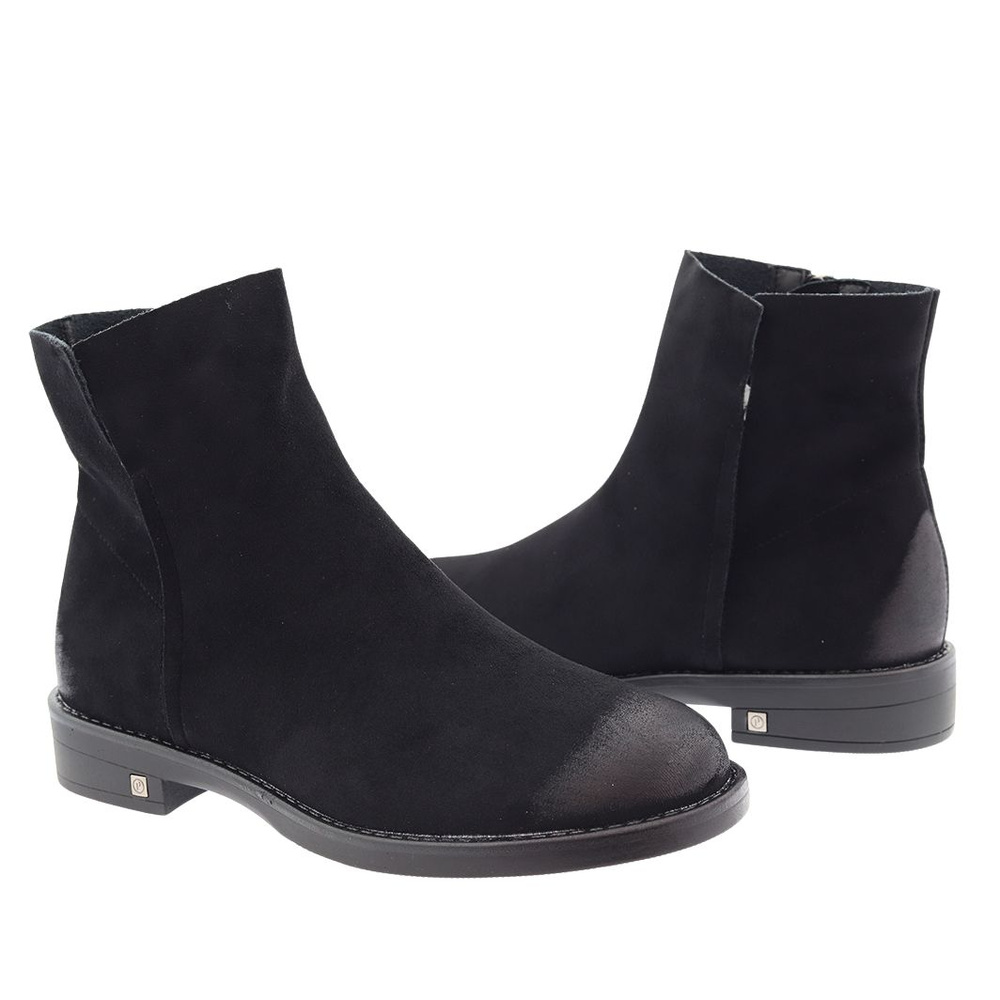 Černé dámské semišové ploché kotníkové boty se zapínáním na zip