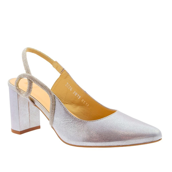 Krásné stříbrné lodičky na vysokém podpatku se zirkonovým páskem