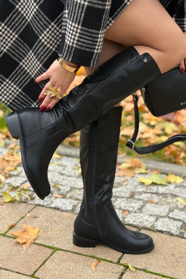 Dámské černé kožené kozačky na zip