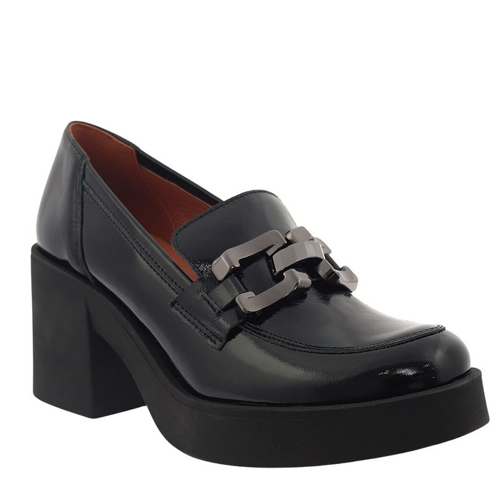 Černé lakované boty Gamis