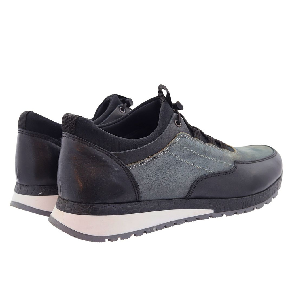 Šedé pánské sportovní boty na šněrování