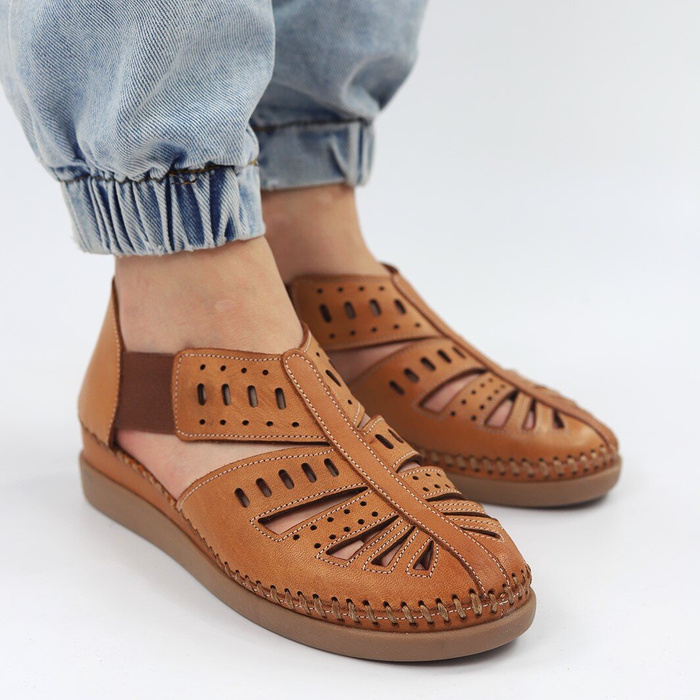 Boccato hnědé kožené mokasíny s výřezy na svršku