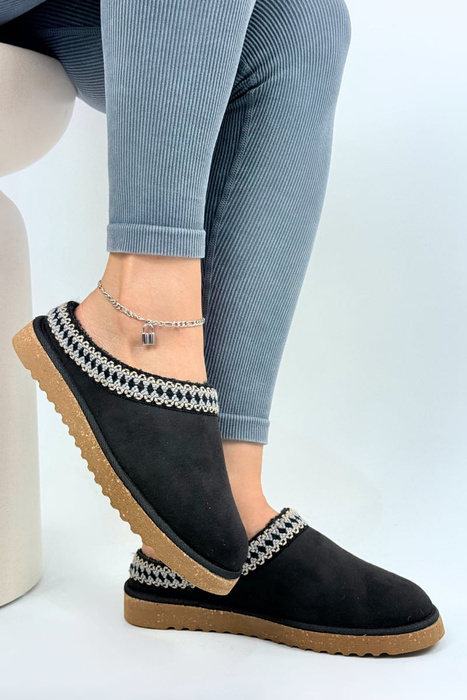 Dámské nazouvací pantofle v námořnické modré barvě s gumovou vsadkou