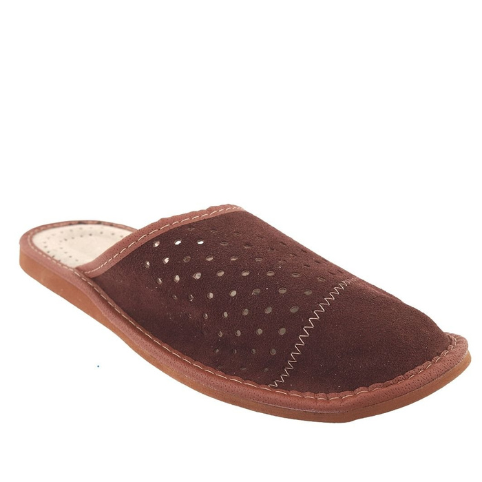 Hnědé pánské pantofle