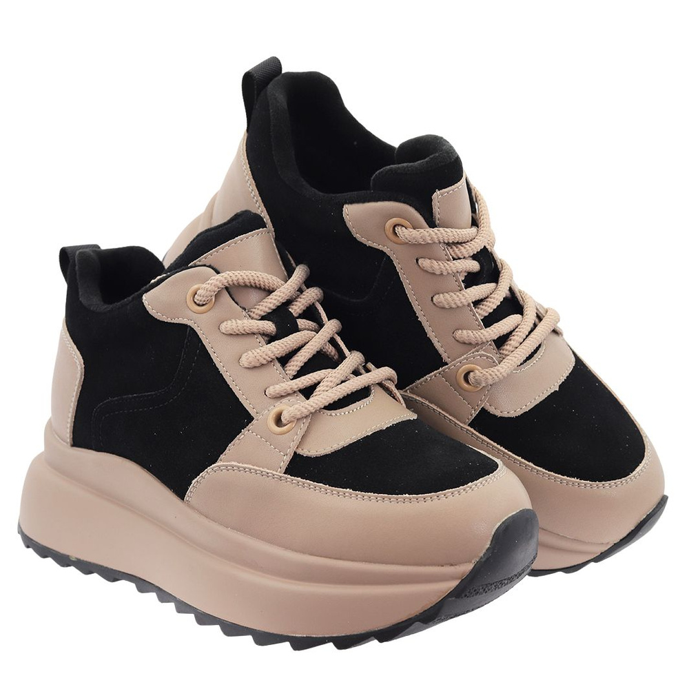 Módní béžové a černé kožené boty se zvýšenou podrážkou