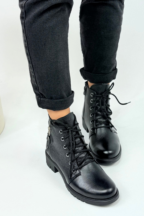 Černé kožené kozačky s Galantovým blokem