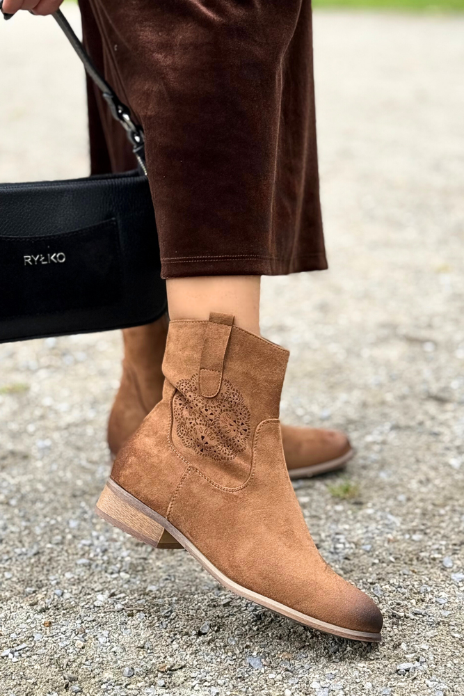 Černé kotníkové boty Potocki s ozdobným podpatkem