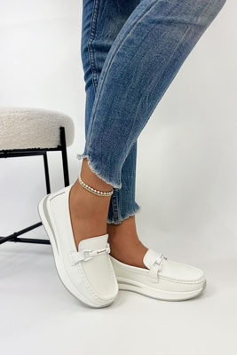 Kožené, bílé, nazouvací boty s platformou