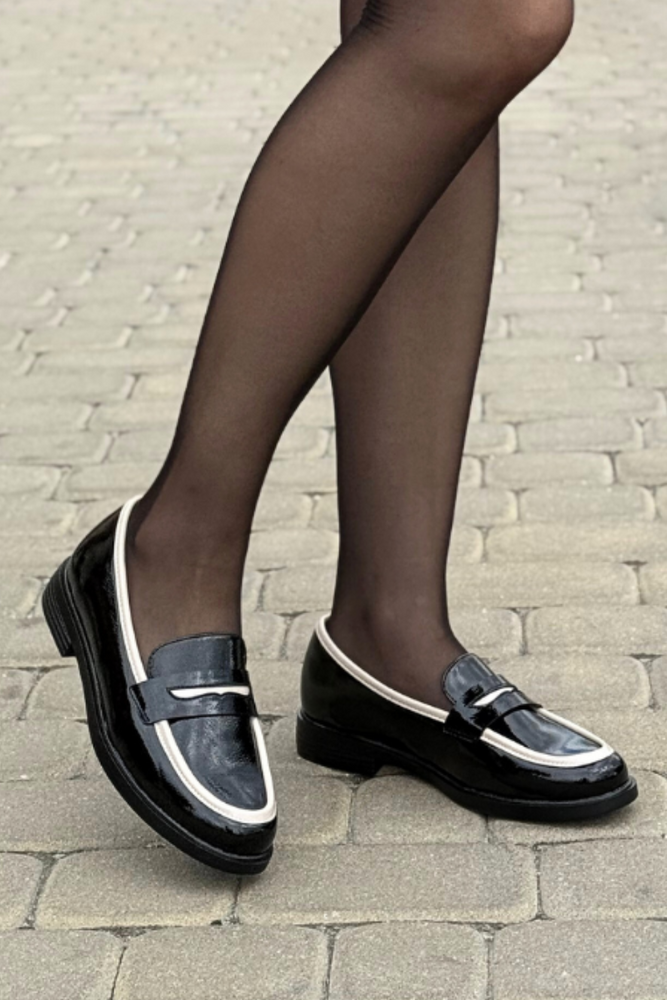 Hnědé dámské mokasíny s plochou podrážkou