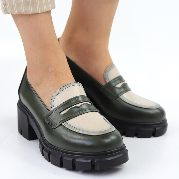 Pohodlné nazouvací mokasíny v zelené barvě