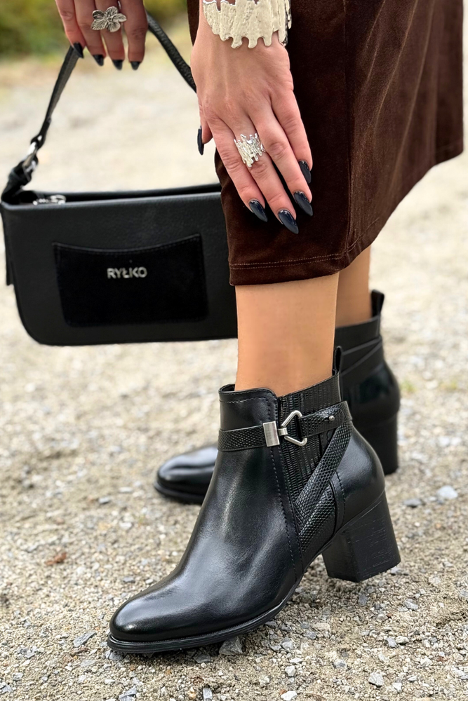 Hnědé semišové ploché boty, zateplené