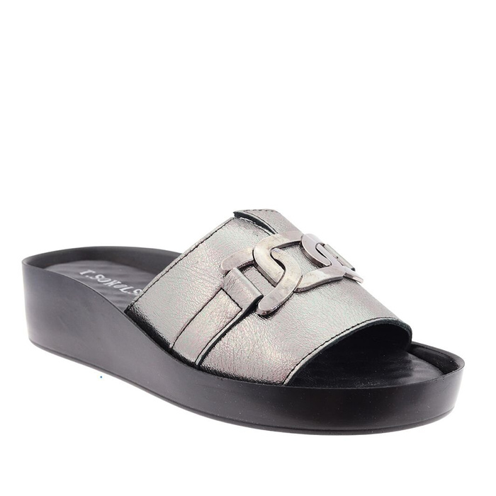 Platinové kožené žabky s řetízkem T. Sokolski