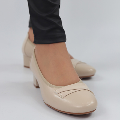 Béžové lodičky s blokem Potocki