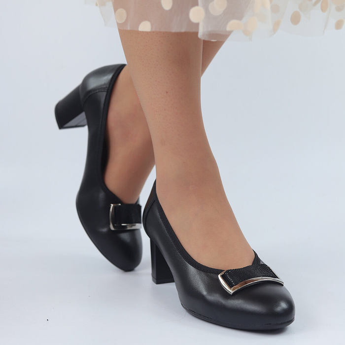 Kožené lodičky s přezkou na špalík, černé Galant