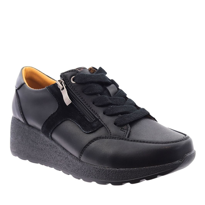 Černé kožené tenisky na klínku s tkaničkami a zipem