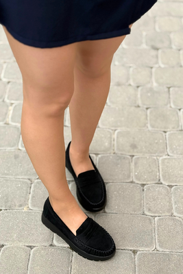 Zlaté mokasíny na platformě s řetízkem