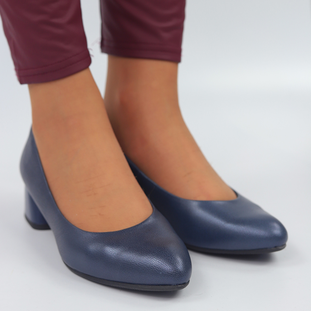 Námořnické modré kožené lodičky s blokem Darex