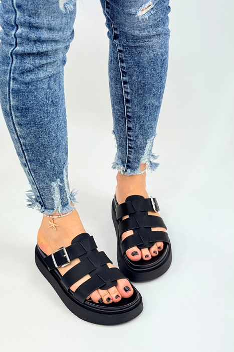 Světle zlaté kožené žabky značky Tamaris