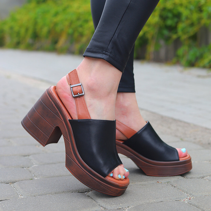 Černé sandály na dřevěném špalku s platformou Vinceza