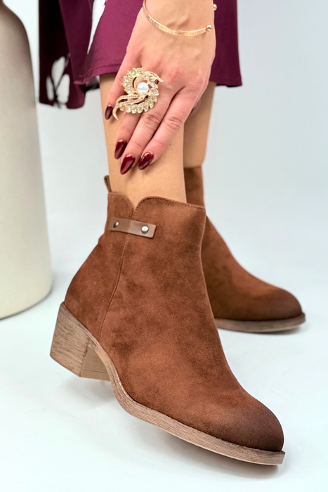 Hnědé semišové ploché boty, zateplené