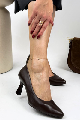 Dámské černé kožené lodičky se zdobením