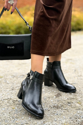 Hnědé semišové ploché boty, zateplené