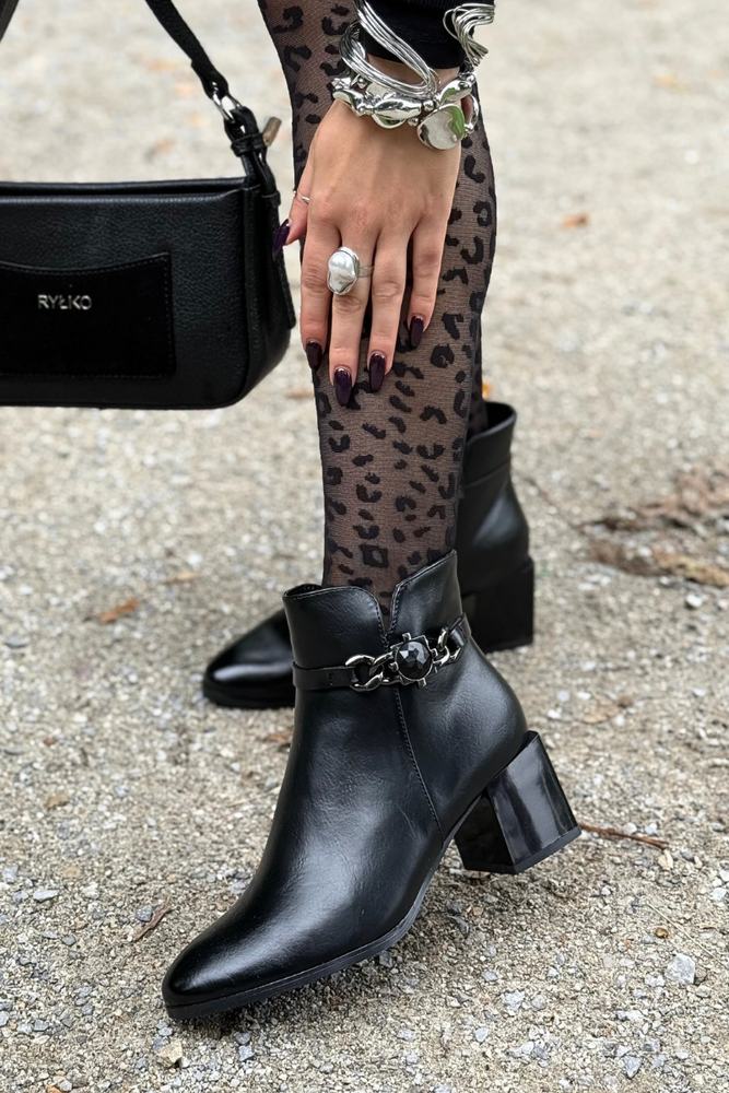 Černé kotníkové boty Potocki s ozdobným podpatkem