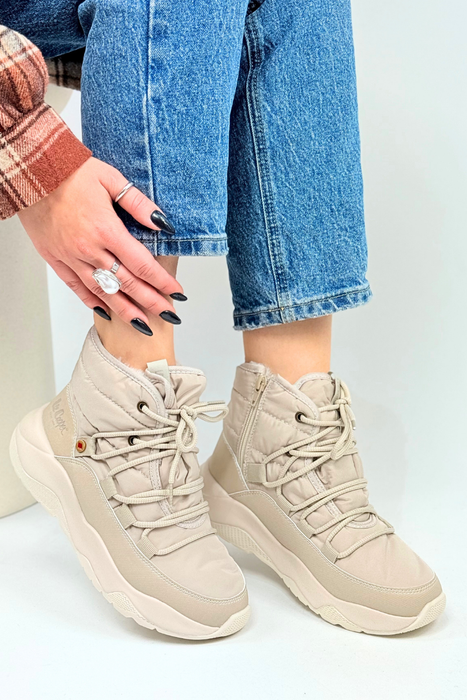 Dámské černé boty do sněhu na šněrování