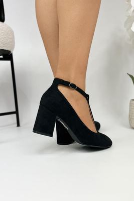 Černé semišové lodičky s páskem na patě