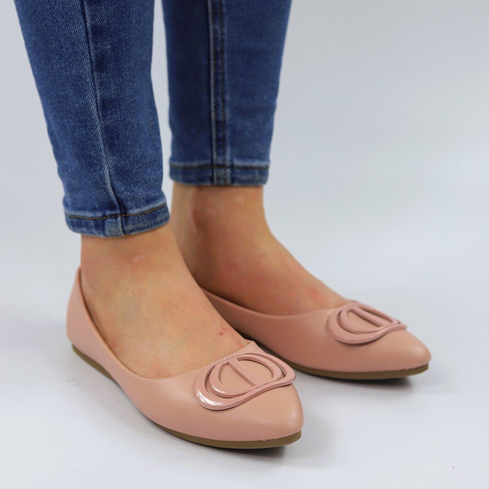 Růžové dámské balerínky s přezkou od Vincezy