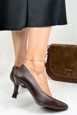 Dámské černé kožené lodičky se zdobením