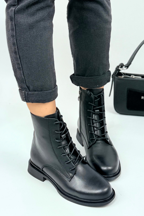 Černé kožené dámské kotníkové boty