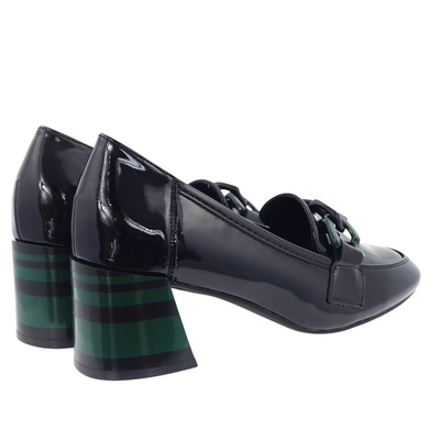 Černé lakovky s ozdobným podpatkem Vinceza