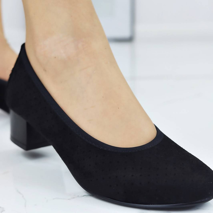 Černé dámské lodičky na stabilním podpatku značky Potocki