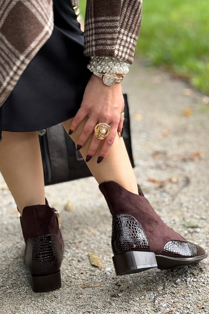 Černé kotníkové boty Potocki s ozdobným podpatkem