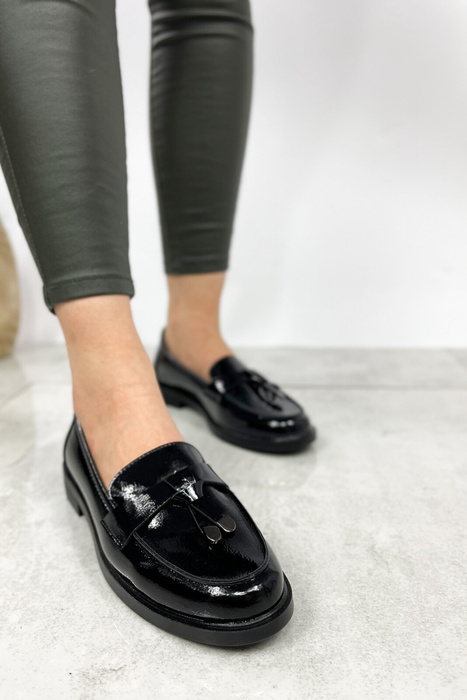 Dámské lakované černé ploché mokasíny značky Potocki