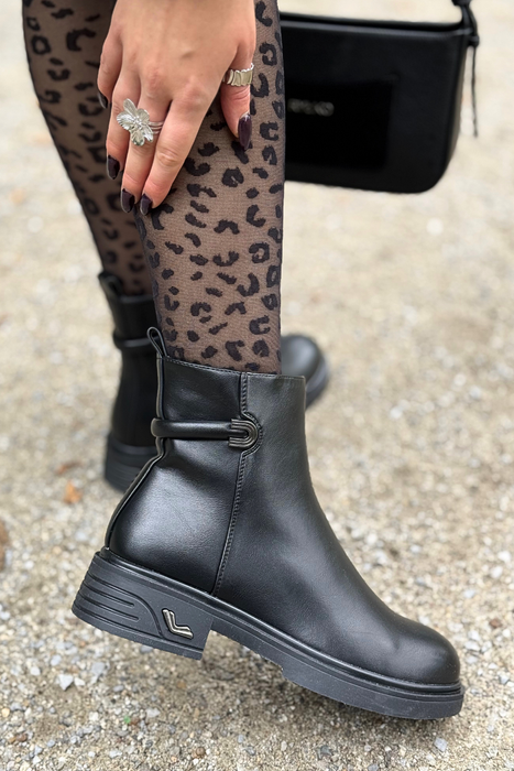 Černé kotníkové boty Potocki s ozdobným podpatkem