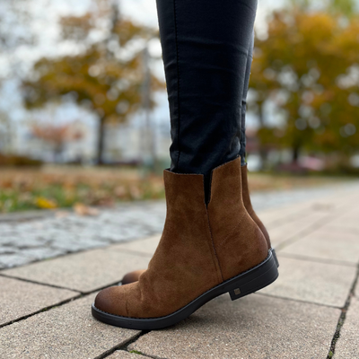 Hnědé semišové ploché boty, zateplené