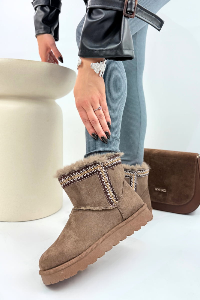 Hnědé semišové ploché boty, zateplené
