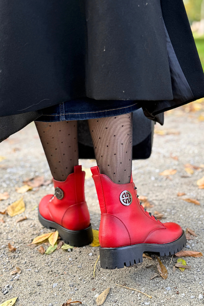 Černé kotníkové boty Potocki s ozdobným podpatkem