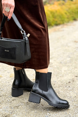 Hnědé semišové ploché boty, zateplené