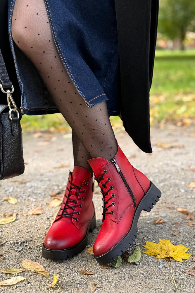 Černé kotníkové boty Potocki s ozdobným podpatkem