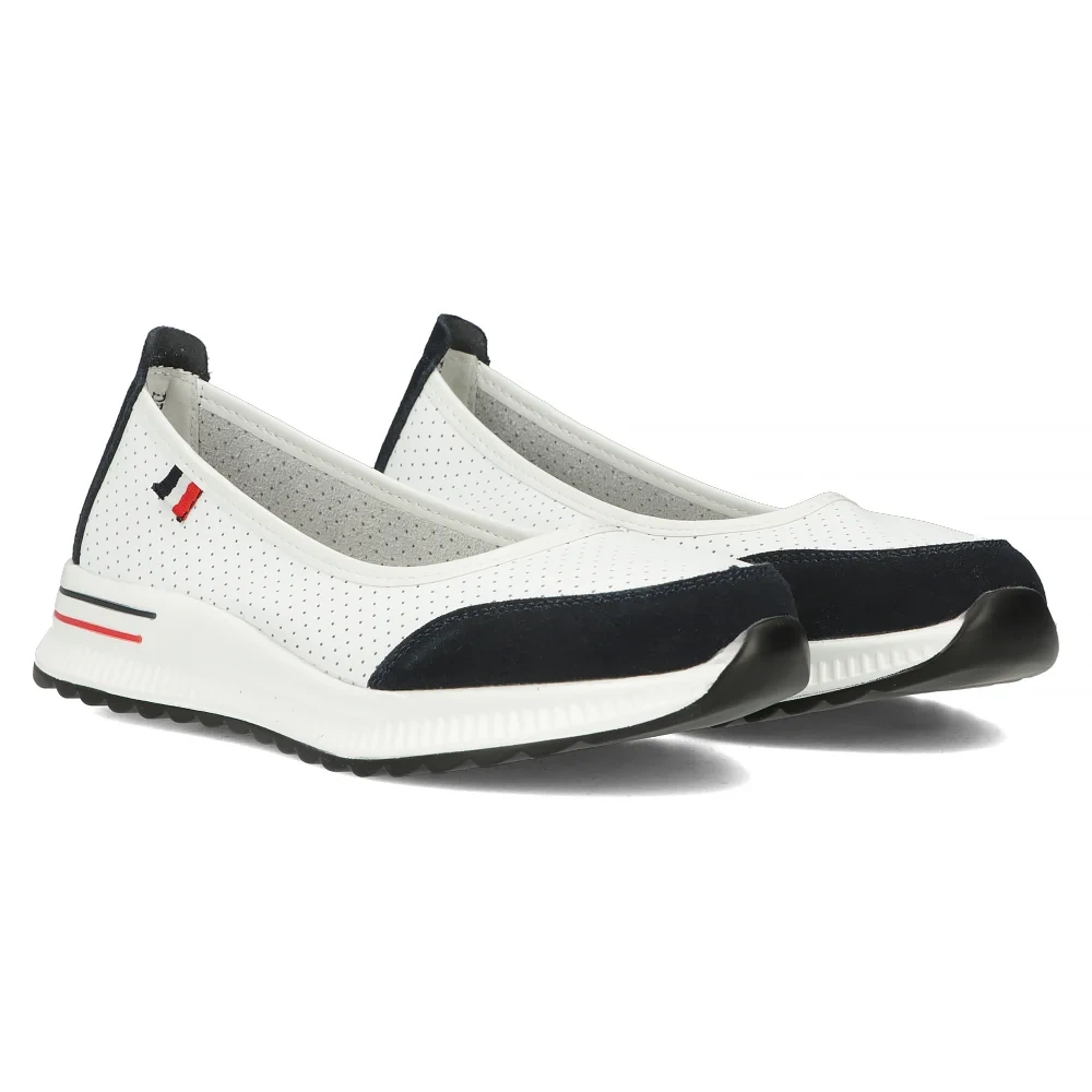 Prolamované bílé a tmavě modré kožené boty na platformě Filippo