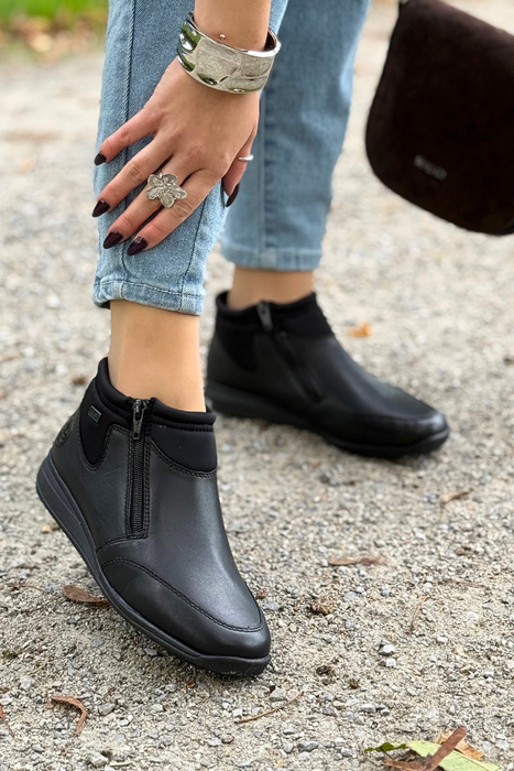 Kotníkové boty RIEKER Z9583-00, černé, s nařaseným svrškem