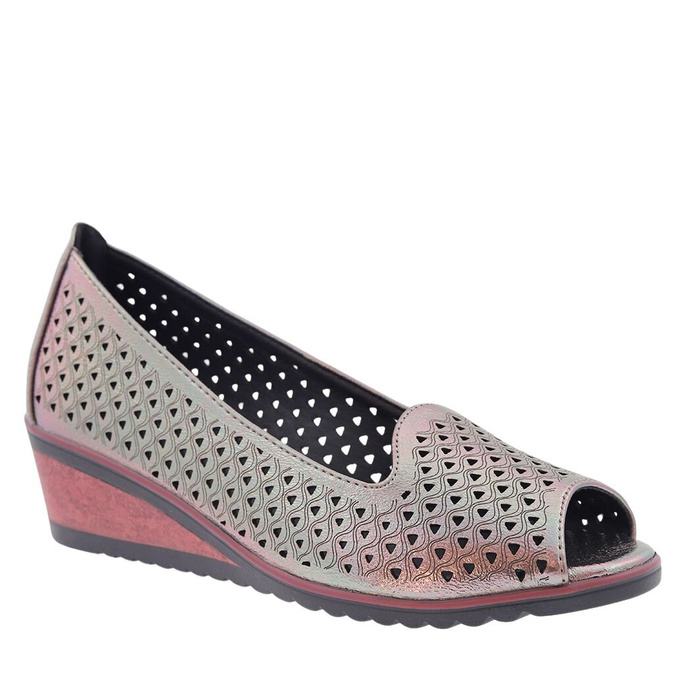 Dámské prolamované boty na klínku v platině