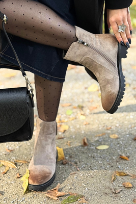 Černé kotníkové boty Potocki s ozdobným podpatkem