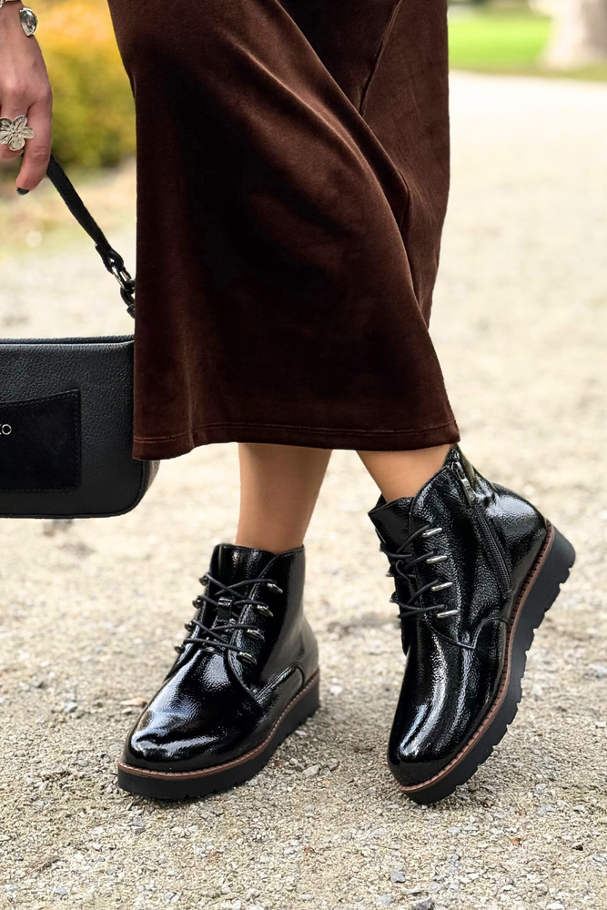 Hnědé semišové ploché boty, zateplené