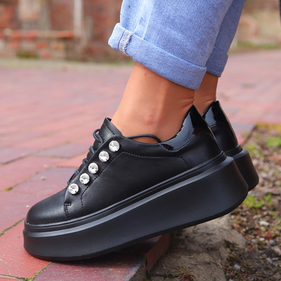 Černé kožené tenisky na platformě D&A